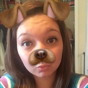 Meet your Posher, Selena