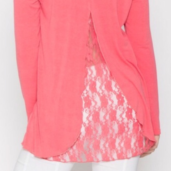 Hi-Low Split Back Top - Picture 3 of 4