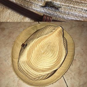 rn 31905 hat