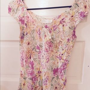 Floral blouse - U neck. Brand new. S