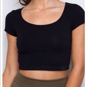 BLACK OPEN BACK CROP TOP