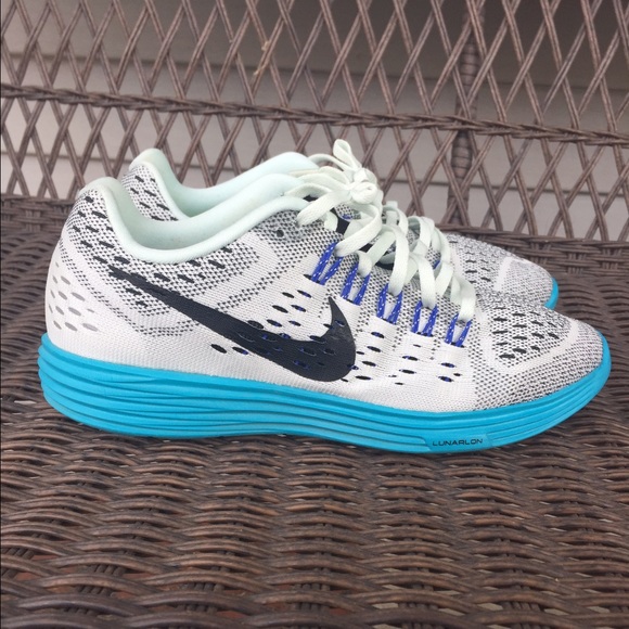 NIKE LUNARLON