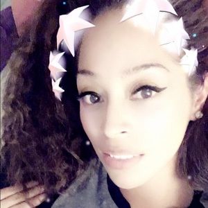 Meet your Posher, Ari