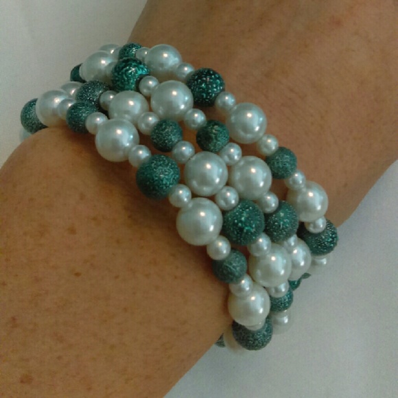 Handmade Memory Wire Bracelets-Set of Three - Picture 4 of 4