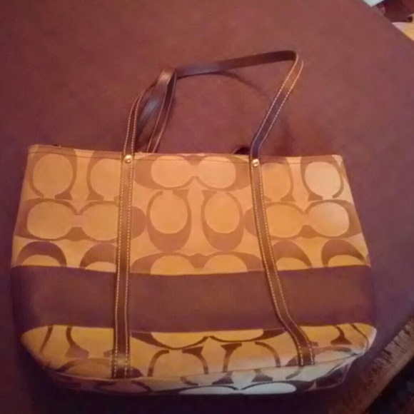 Coach Handbags - Small Coach bag