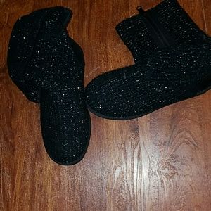 Sweater boots