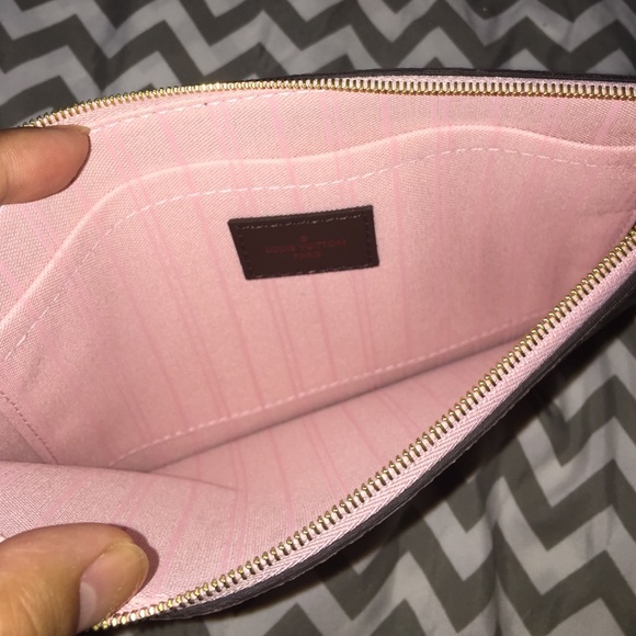 ❌SOLD❌Louis Vuitton Neverfull MM Pochette - Picture 3 of 4