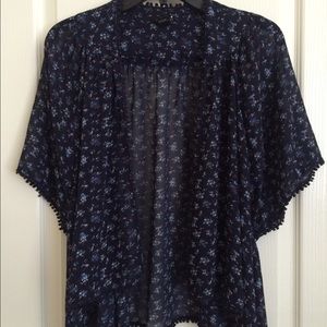 💙 Forever 21 floral blue kimono