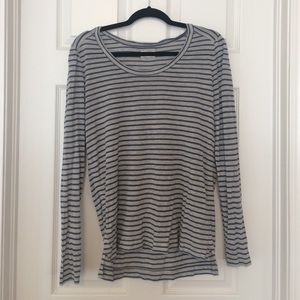 Super soft Lou & Grey tee