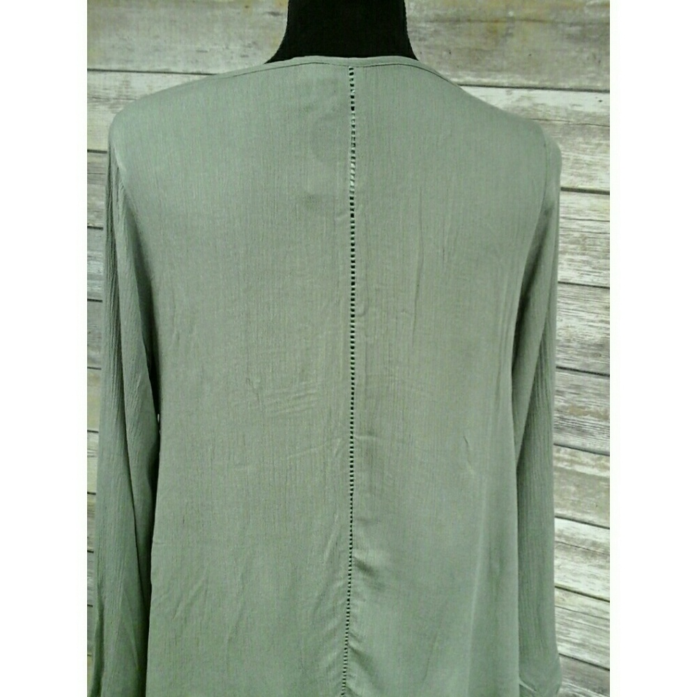 Olive green crochet trim detail peasant blouse - Picture 4 of 4