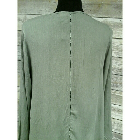 Olive green crochet trim detail peasant blouse - Picture 4 of 4