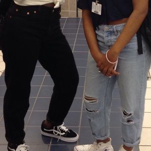 Vintage high-waisted jeans