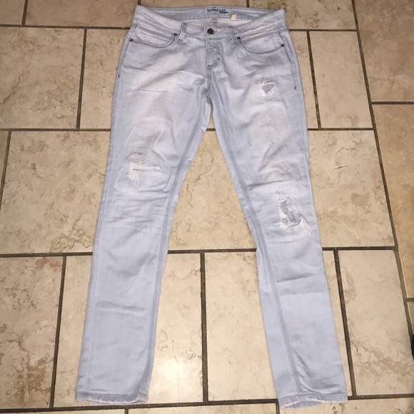 Bebe jeans women's size 29 light wash distressed