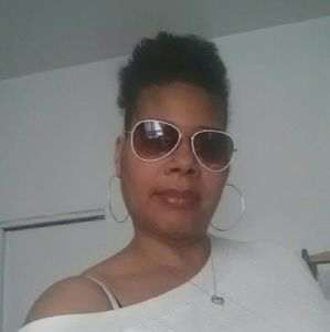 Meet your Posher, Pamela