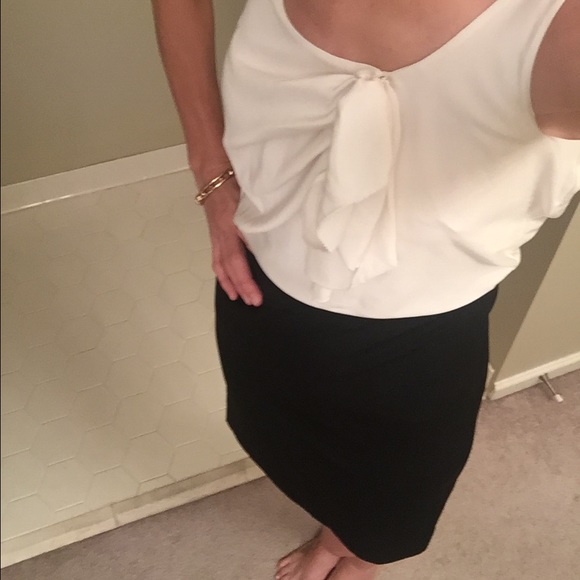 Add'l pics of LOFT dress. See separate listing - Picture 2 of 4