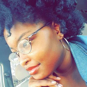 Meet your Posher, Chanelle