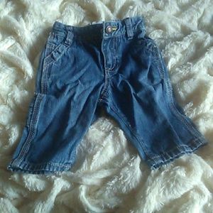 Oshkosh jeans size 3 months