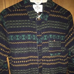 Long sleeve patterned shirt