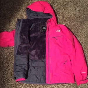 NorthFace coat brand new condition