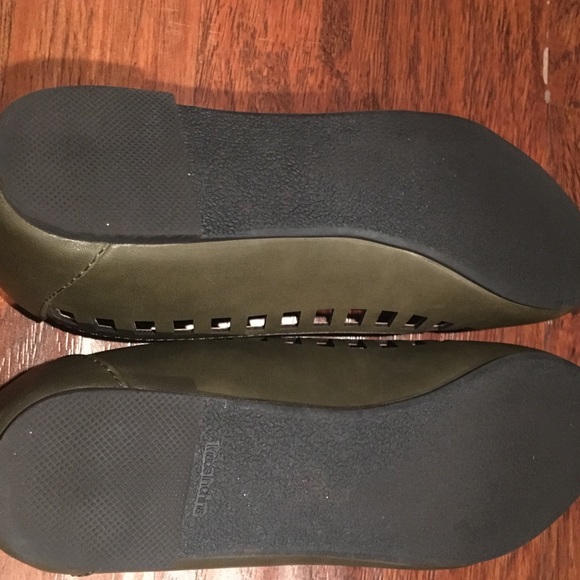 Flats - Picture 2 of 2