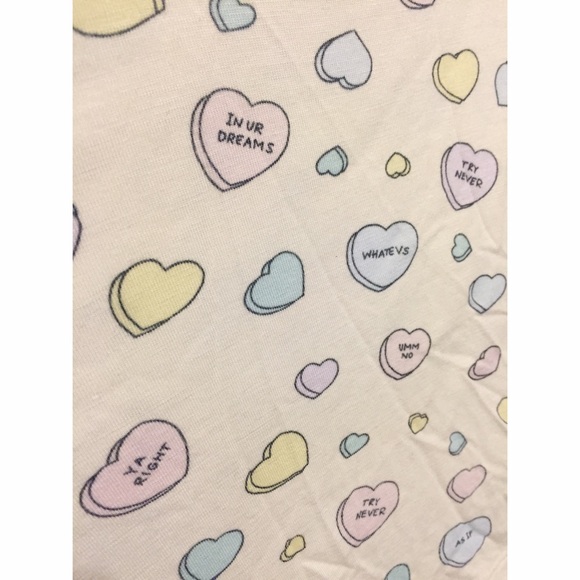 Pac Sun Candy Hearts Shitt - Picture 2 of 2