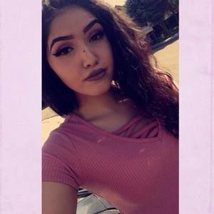 Meet your Posher, Crystal