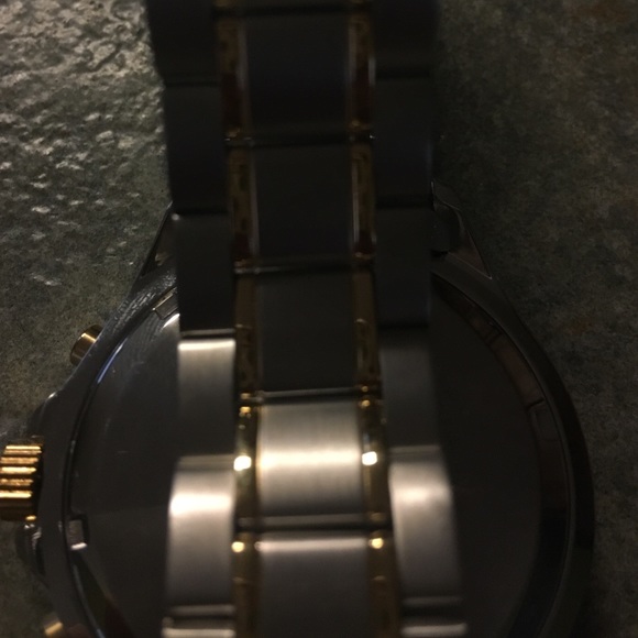 Men's watch - Picture 2 of 3