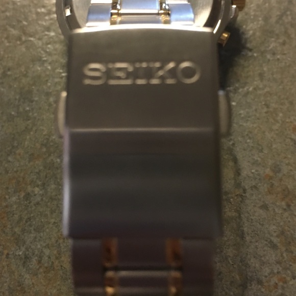 Men's watch - Picture 3 of 3