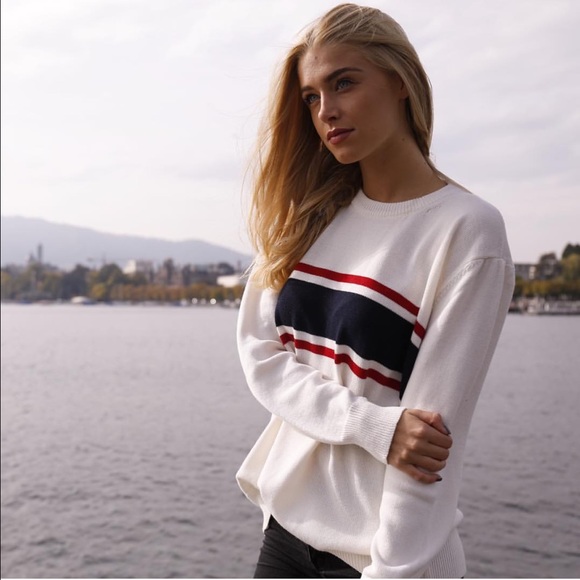 Brandy Melville cream striped oversized Jayden swe - Picture 3 of 3