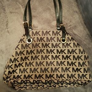 Michael kors purse