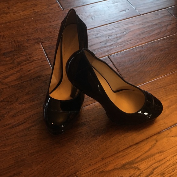 Victor by Victor Alfaro Heels - Picture 1 of 4