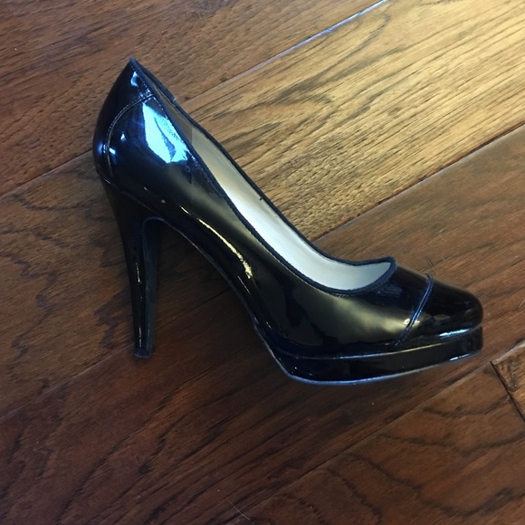 Victor by Victor Alfaro Heels - Picture 2 of 4