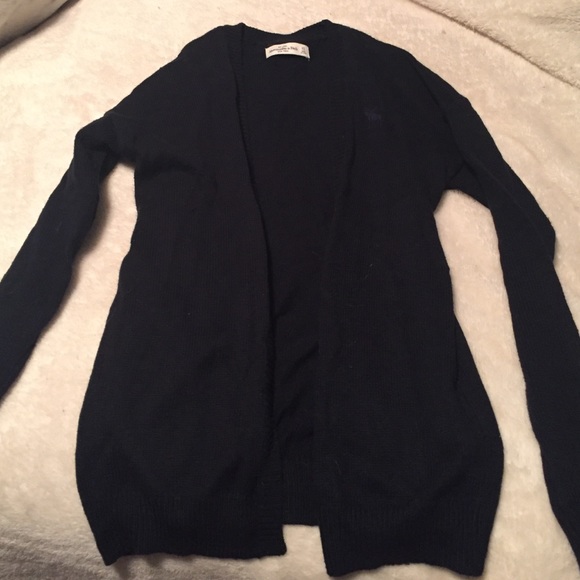 Abercrombie navy long sleeved open cardigan