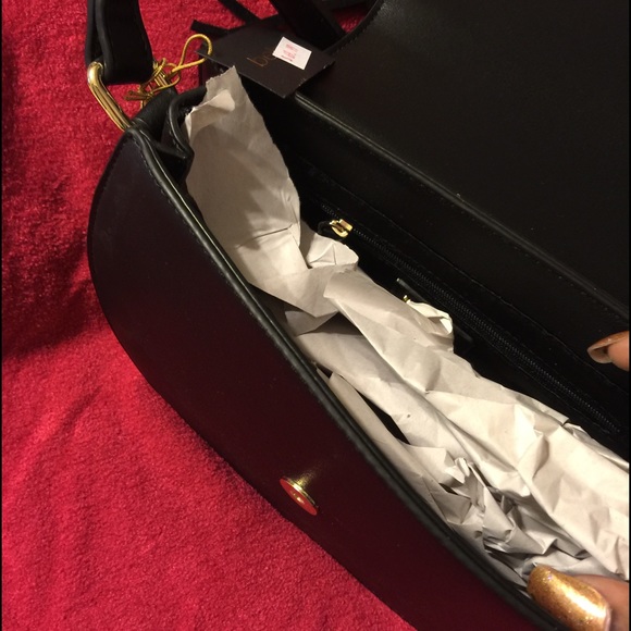 Bebe CrossBody Bag - Picture 3 of 4