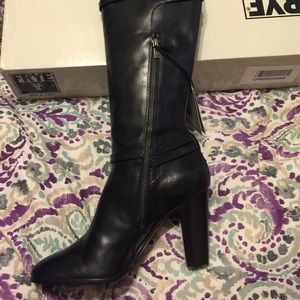 Frey Laurie Boots Sz 9.5