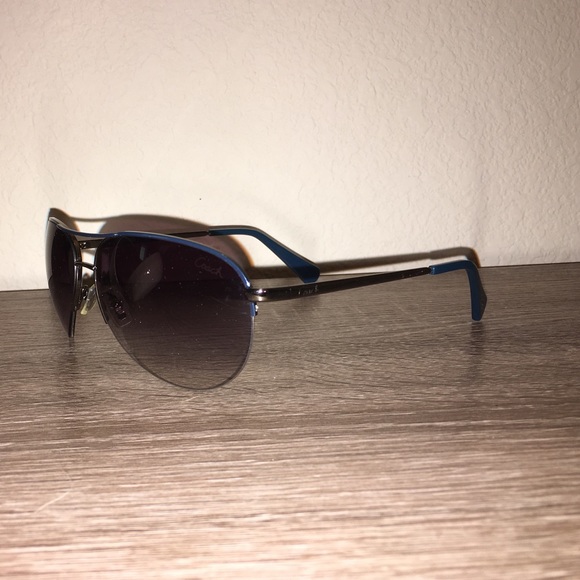 Coach aviator style sunglasses - Picture 1 of 4