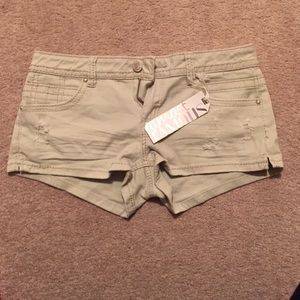 Almost Famous Shorts