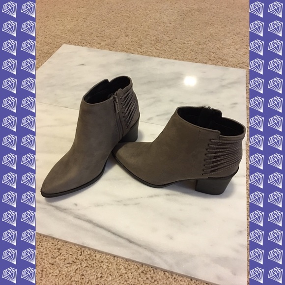{LAST 1} 🎉HP SALE Taupe heeled booties w lace up - Picture 2 of 4
