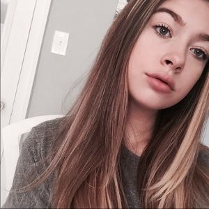 Meet your Posher, Camille