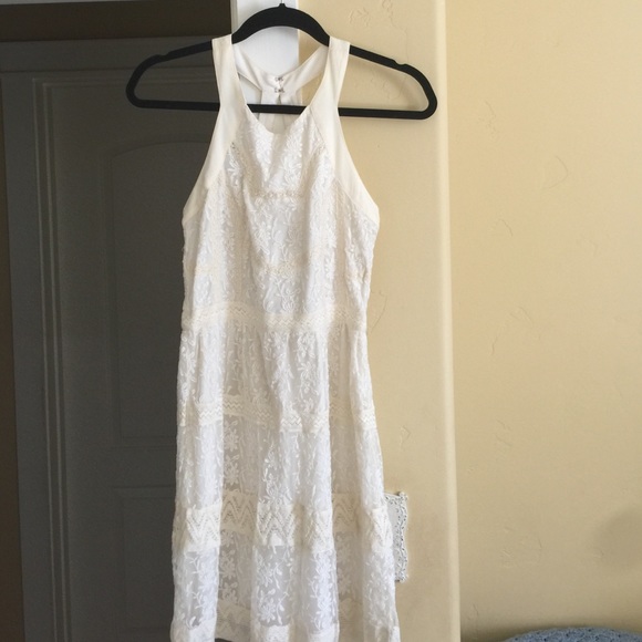 American Eagle lace dress