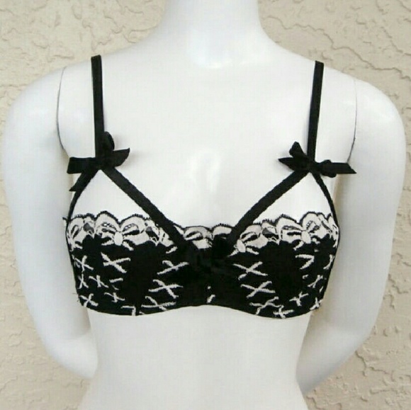 Chantal Thomass Other - 🍸HP🍸🆕Chantal Thomass Embroidered Balconette Bra