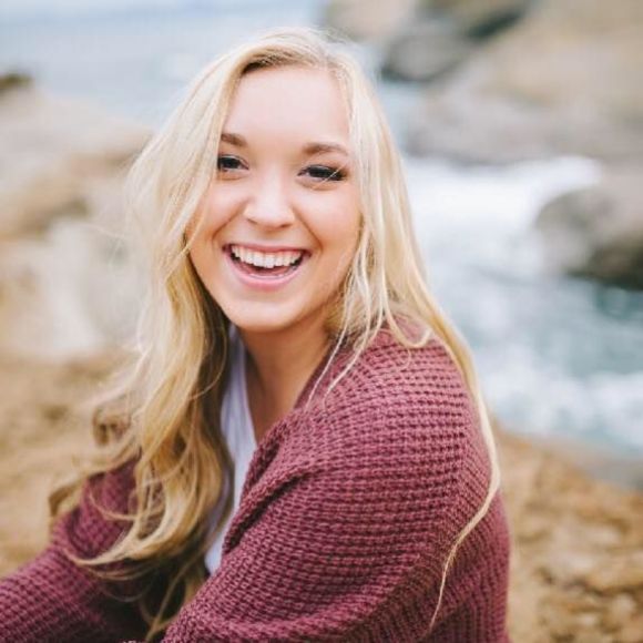 Meet your Posher, Tori