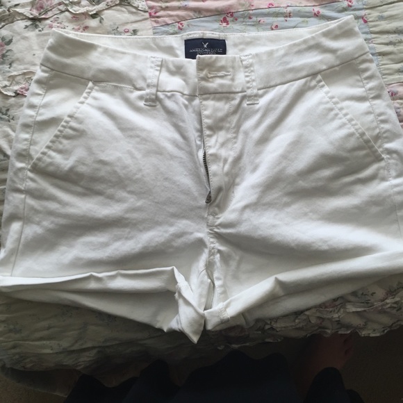 American Eagle Hi-rise Shortie