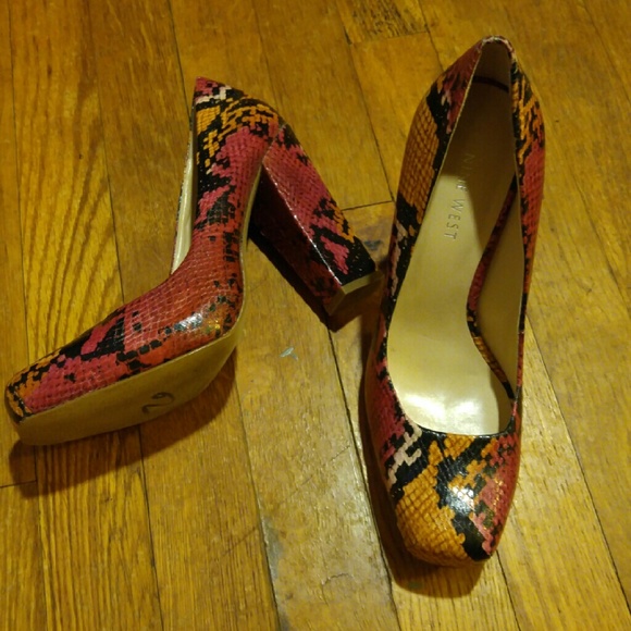 Nine West multicolor snakeskin heels