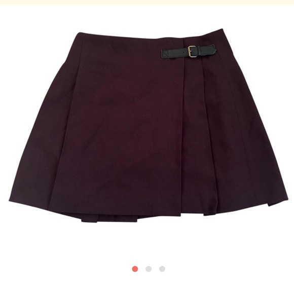 Uniqlo skirt