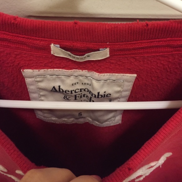 Abercrombie&fitch red sweatshirt - Picture 3 of 4