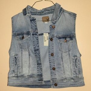 NWT American Eagle Vest