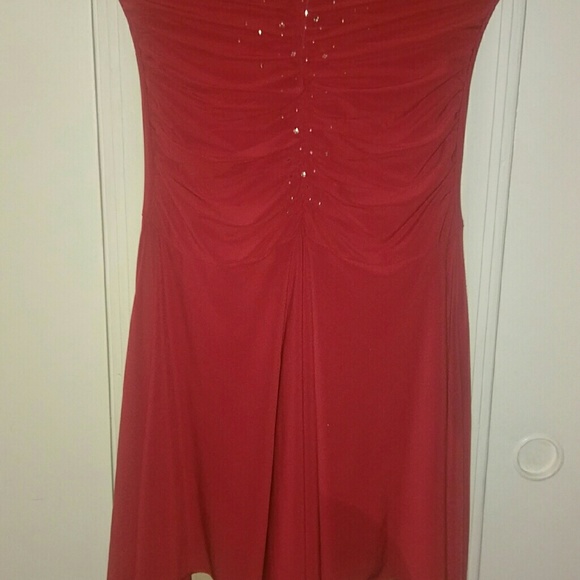 Dress - Picture 2 of 3