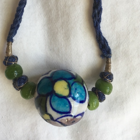 Blue pottery chocker