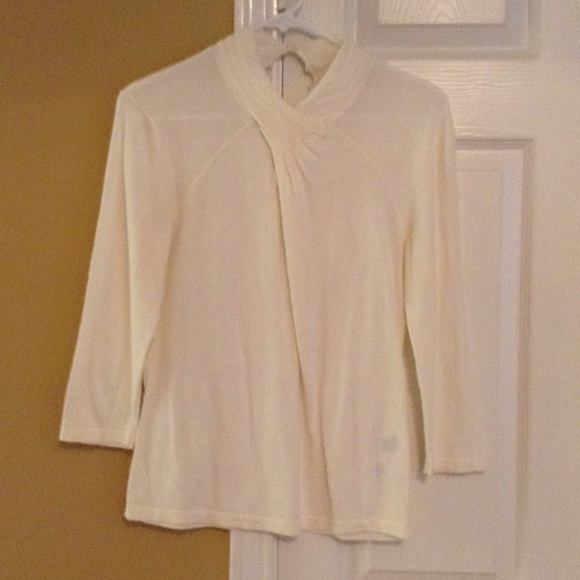 Elegant blouse with crossover neckline
